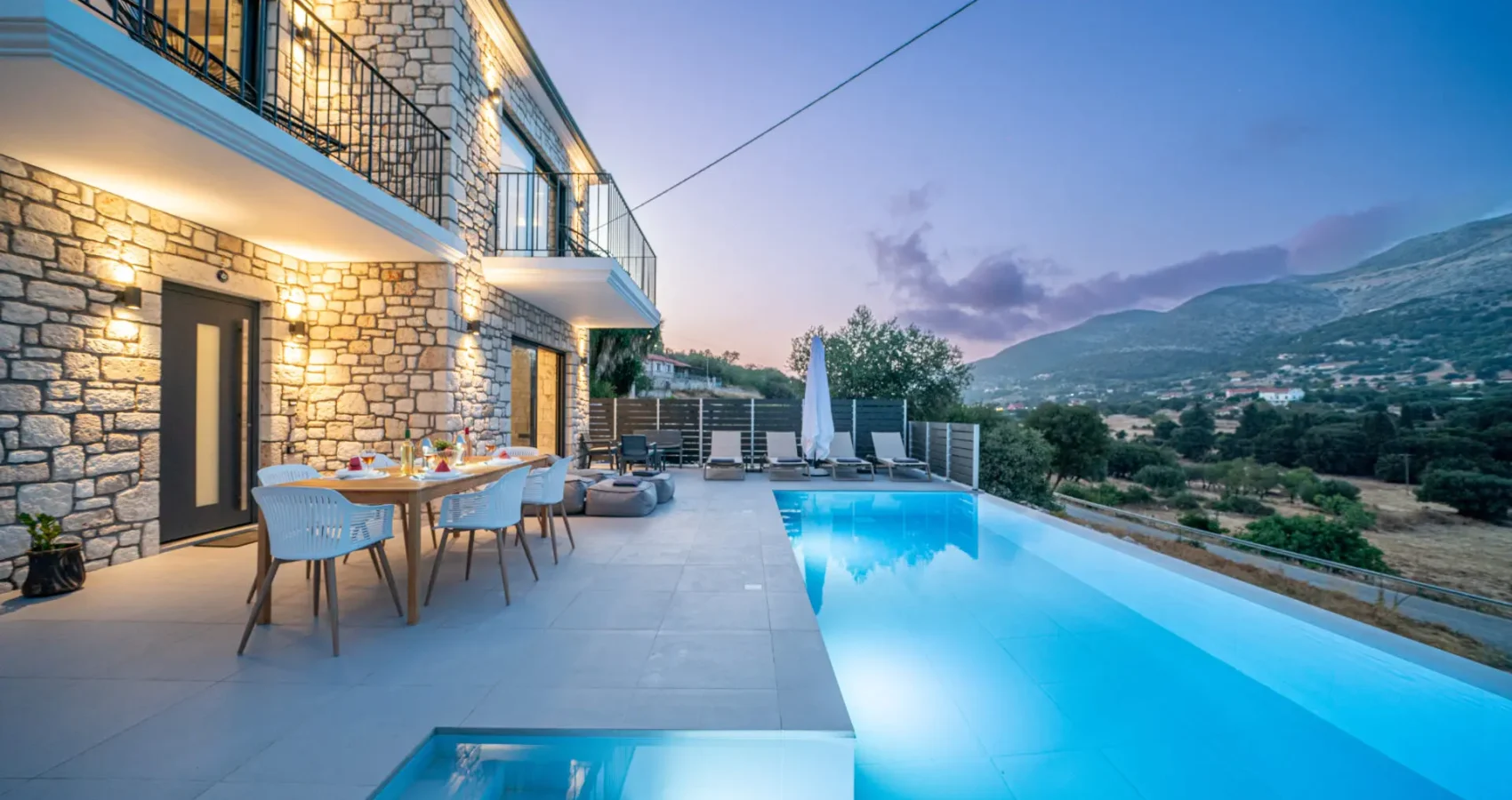 Stone Villa Aris